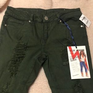 V.I.P DISTRESSED JEANS